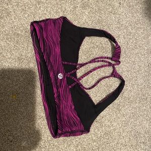 lululemon sports bra